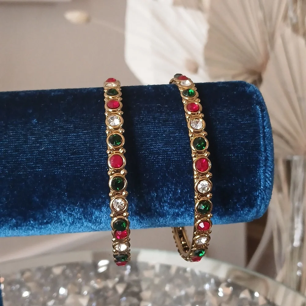NWOT Elegant Gold Multi-Color Stone Bangle Bracelet Set